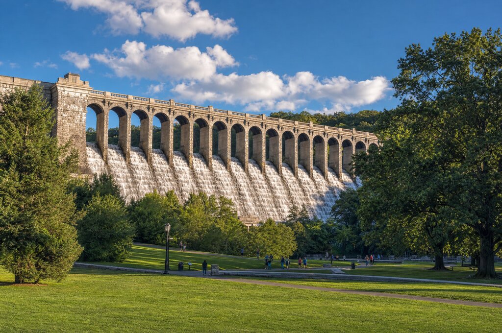 Kensico Dam Plaza stone arch structure and park